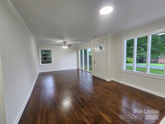 Foto del edificio - 218 Hartman St