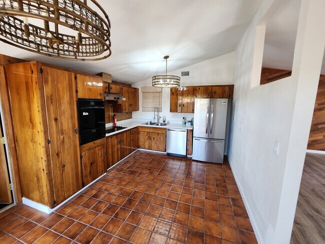 Building Photo - 2931 Mobley St