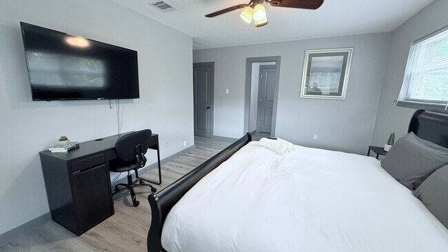Foto del edificio - 11103 Greenwillow Dr