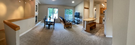 Building Photo - 15806 18th Ave W