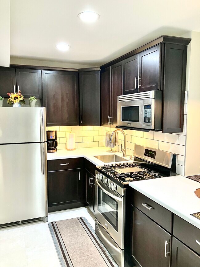 Foto del edificio - 515 W Wrightwood Ave