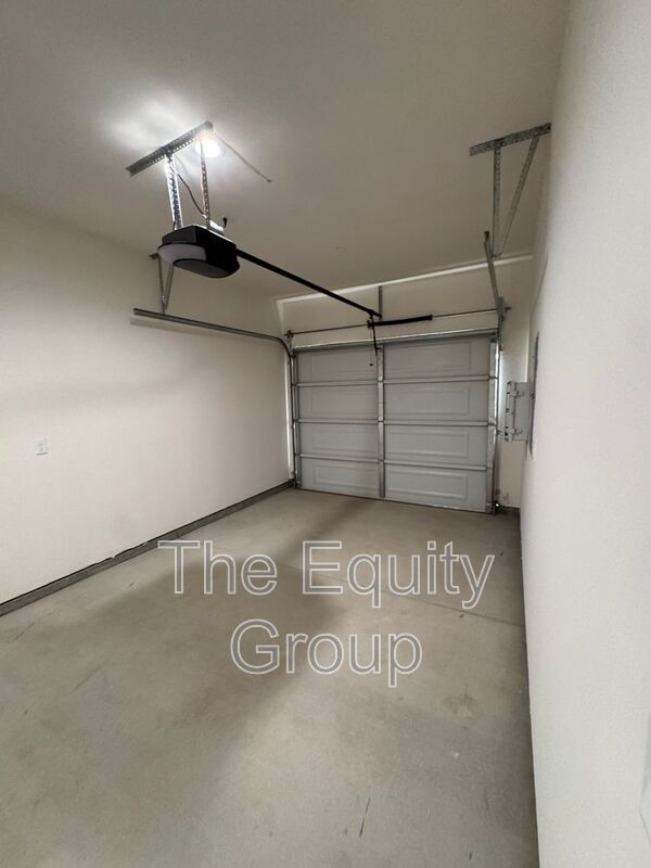 Foto del edificio - 4116 E Kaweah Ave