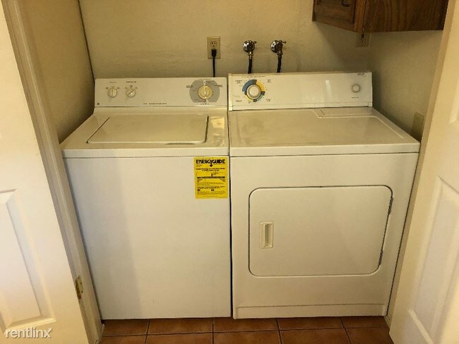 Foto del edificio - 2 br, 1 bath House - 1511 Norman Avenue