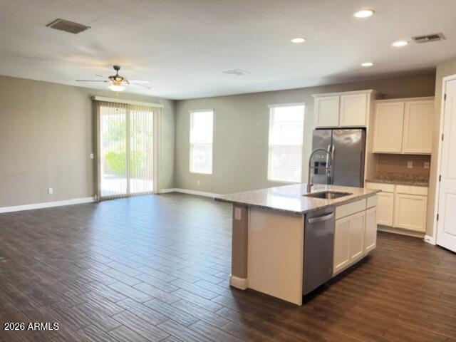 Foto del edificio - 13832 W Desert Moon Way