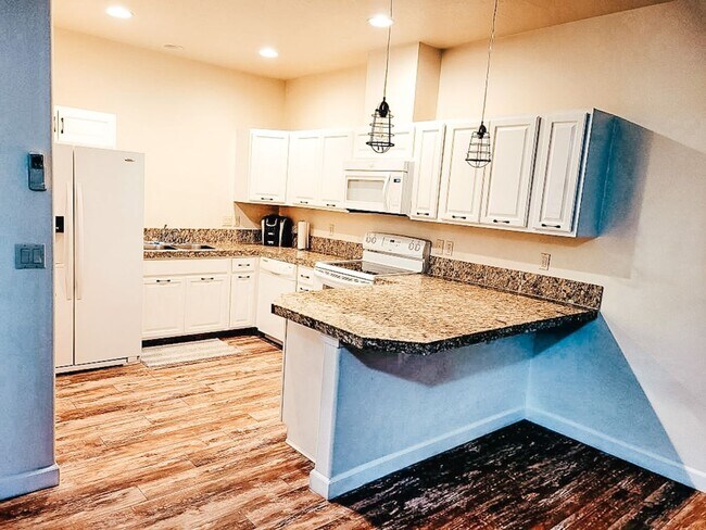 Foto del edificio - Beautiful Townhome in Kennewick