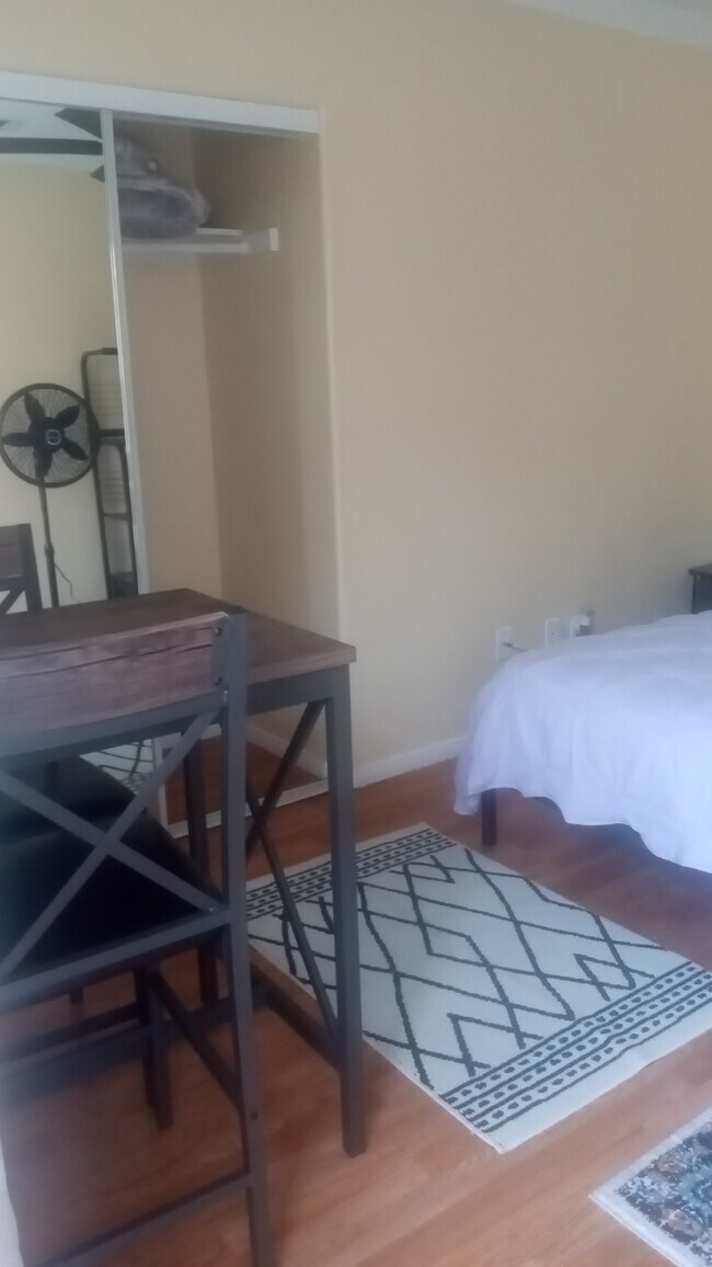 Foto del edificio - 2403 W Verdugo Ave