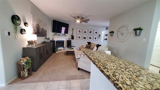 Foto del edificio - 1020 Lake Meadow Ln