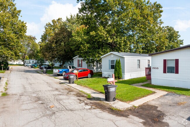 Building Photo - Holiday South Mobile Homes