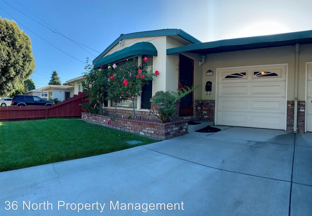 920 Bautista Dr, Salinas, CA 93901 Room for Rent in Salinas, CA
