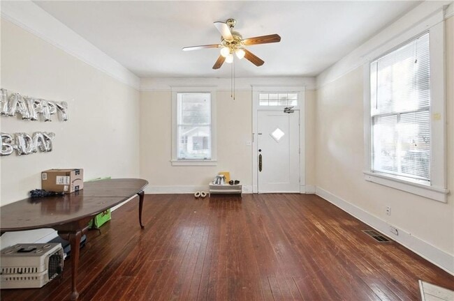 Building Photo - 7710 Plum St