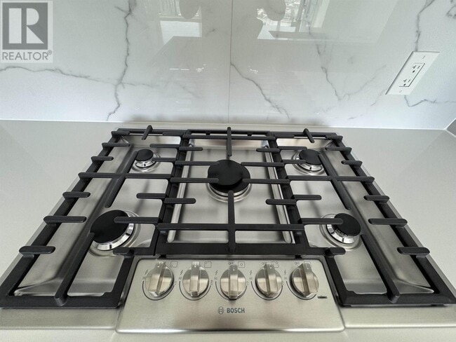 Building Photo - 823 Carnarvon St