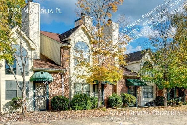 Building Photo - 1221 Magnolia Pl