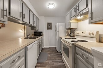 Building Photo - 4632 Emblem Cir