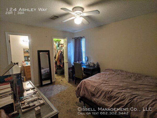 Foto del edificio - 124 Ashley Way
