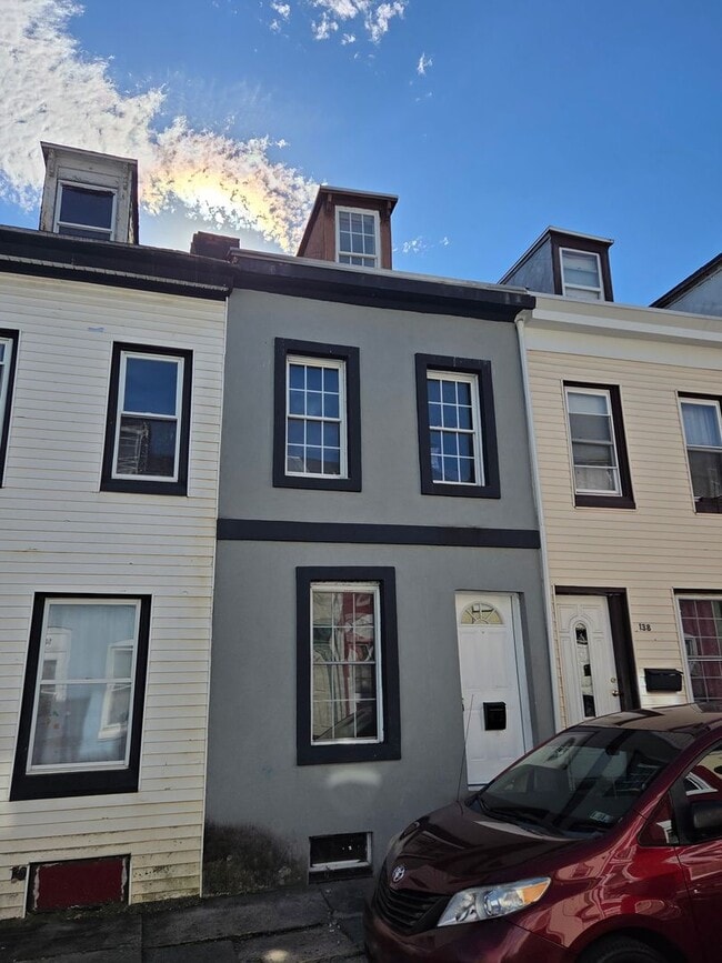 3 Bedroom 1 Bath Home Available for Rent - 3 Bedroom 1 Bath Home Available for Rent