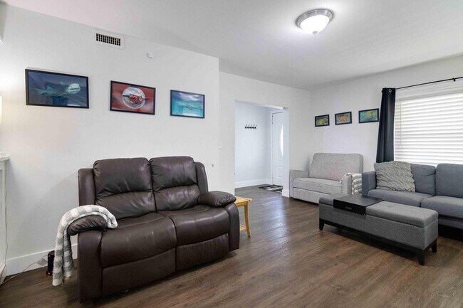 Foto del edificio - 915 3rd St