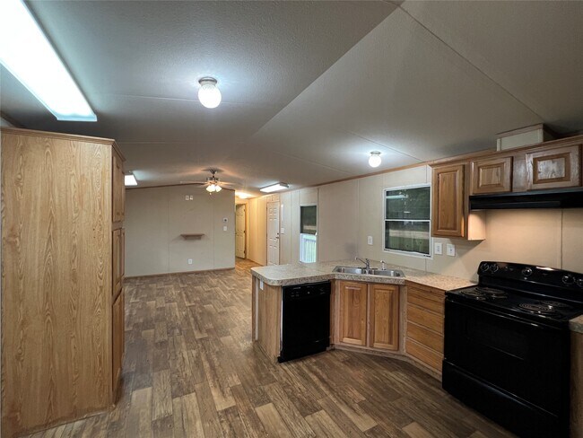 Foto del edificio - 23711 Sorters Rd