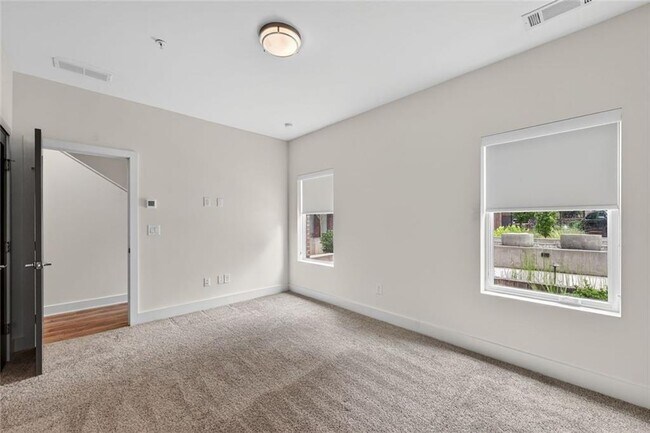 Foto del edificio - 1214 Chelsea Cir NW