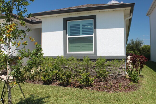 Foto del edificio - 32267 Rosepine Blvd