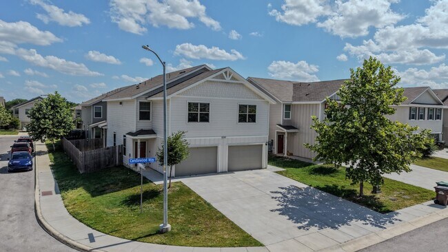Building Photo - 10310 Candlewood Wy