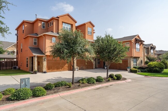 Photo - 2640 Venice Drive Unit 2 Townhome