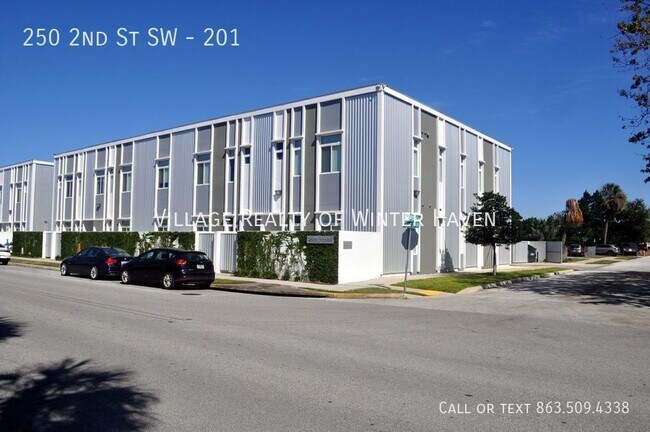 Building Photo - 20 on 2nd Apartment Available Now!