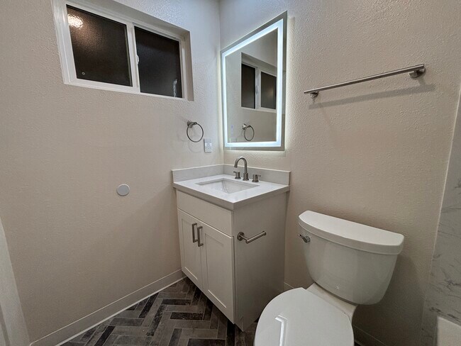 Foto del edificio - 347-367 Everett Ave
