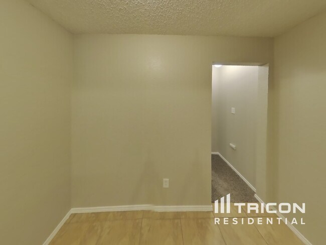 Foto del edificio - 6621 Brookhaven Trail