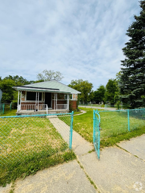 Building Photo - 530 Bloomfield Ave
