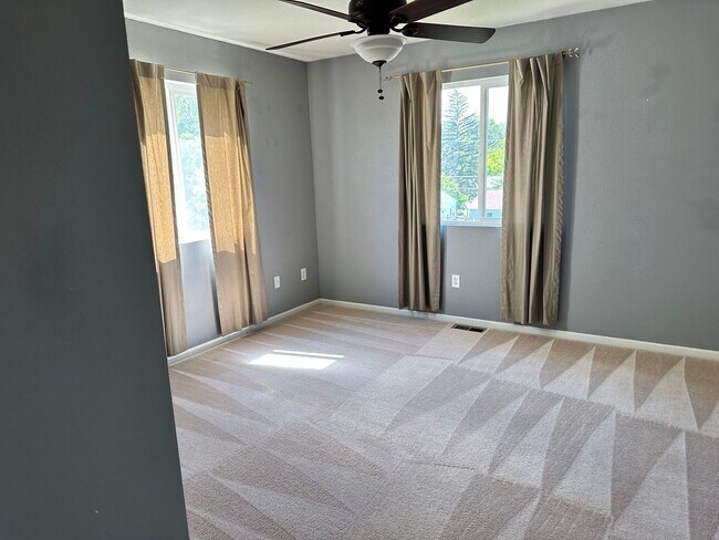 Foto del edificio - 234 Patton Ave