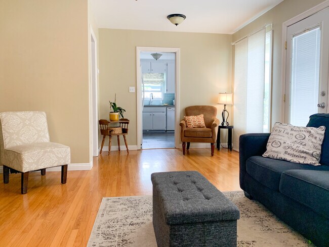 Foto del edificio - 6672 Eldridge St