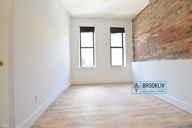 Building Photo - 1264 Decatur St