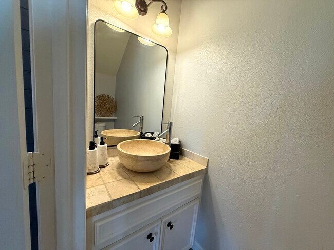 Foto del edificio - 13314 Hilton Head Dr