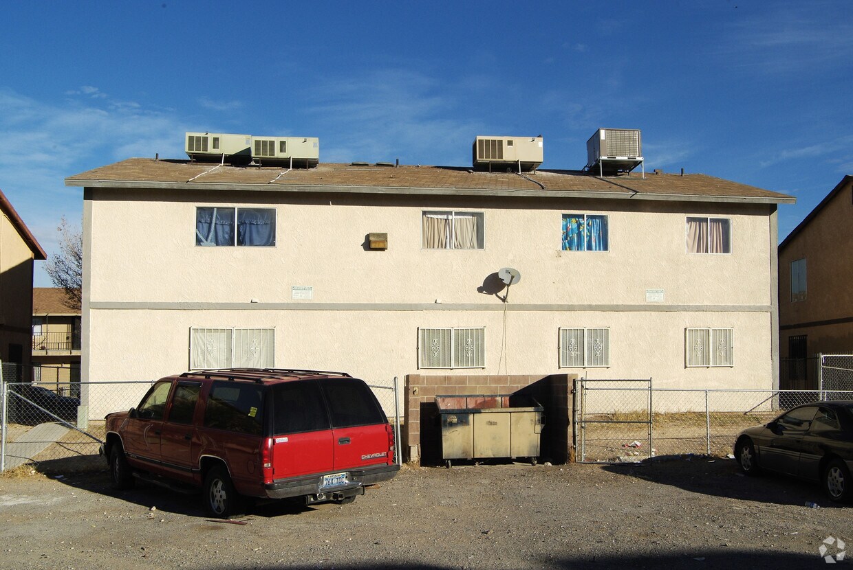 Foto del edificio - 4721 Cessna Ave