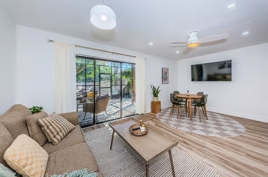 Building Photo - 710 Fairwood Forest Dr