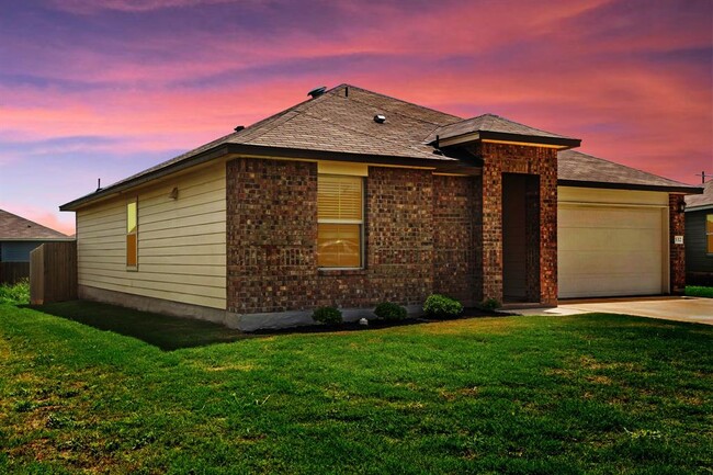 Building Photo - 532 Taggart Trail
