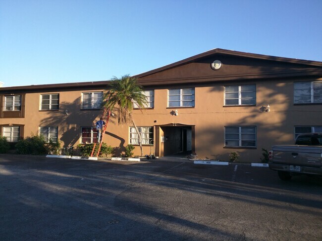 SEA BREEZE - 275 116th Ave