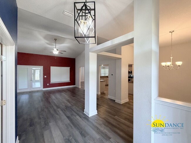 Building Photo - 5722 Marigold Loop
