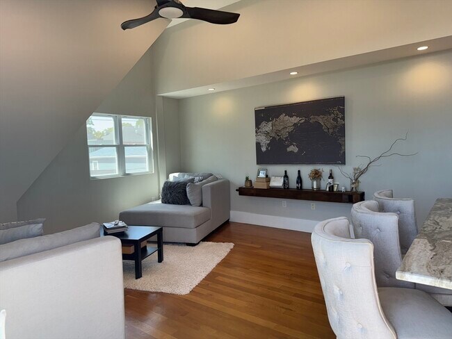 Foto del edificio - 204 Spencer Ave