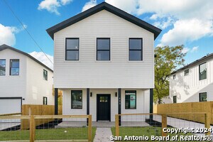 Building Photo - 423 N Mesquite St