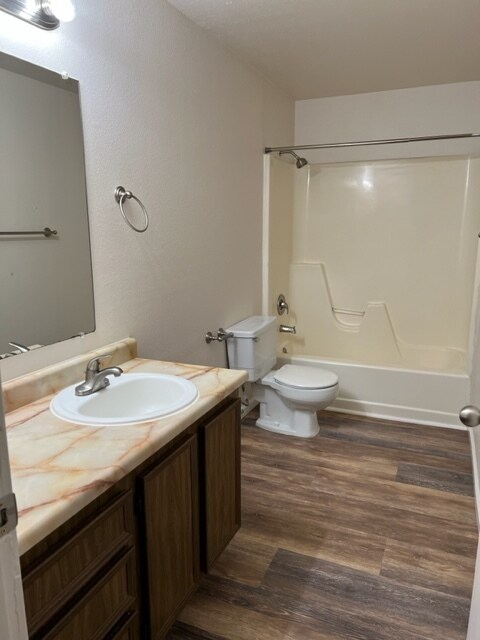 Building Photo - 1433 NE Hogan Pl