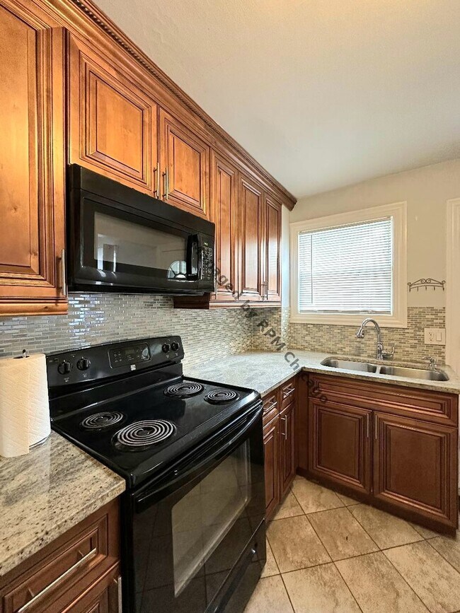 Foto del edificio - 1420 N Harlem Ave