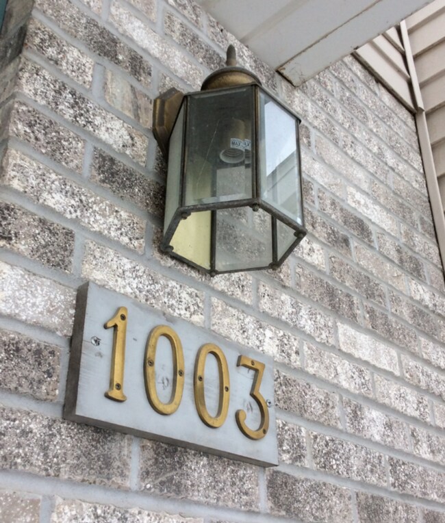 Foto del edificio - $1,495 | 2 Bedroom, 2.5 Bathroom Town Home | Pet Friendly* | Available for August 1st, 2026 Move In!