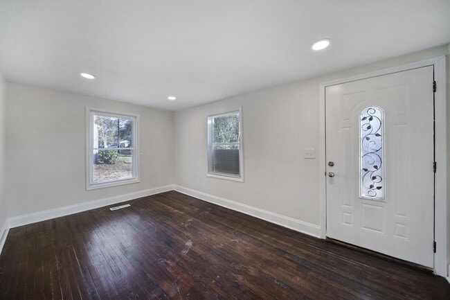 Building Photo - Lovely Home in Charlotte!