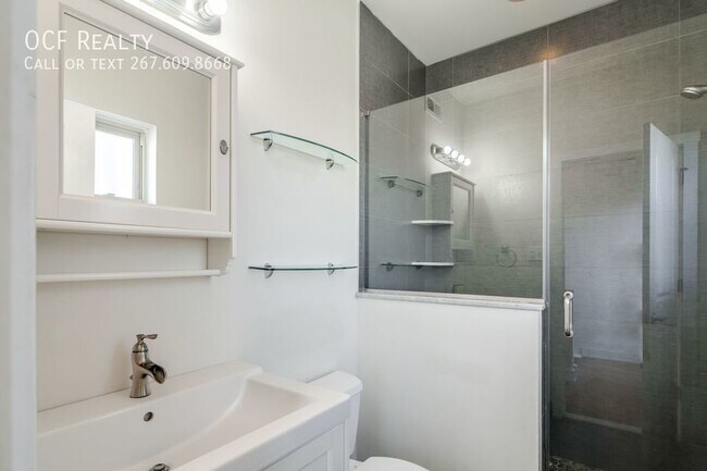 Foto del edificio - Passyunk Square One Bedroom Townhouse with...