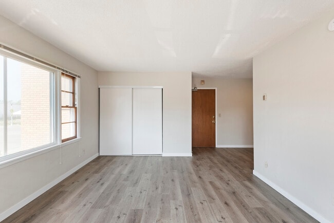 Foto del edificio - Richlyn