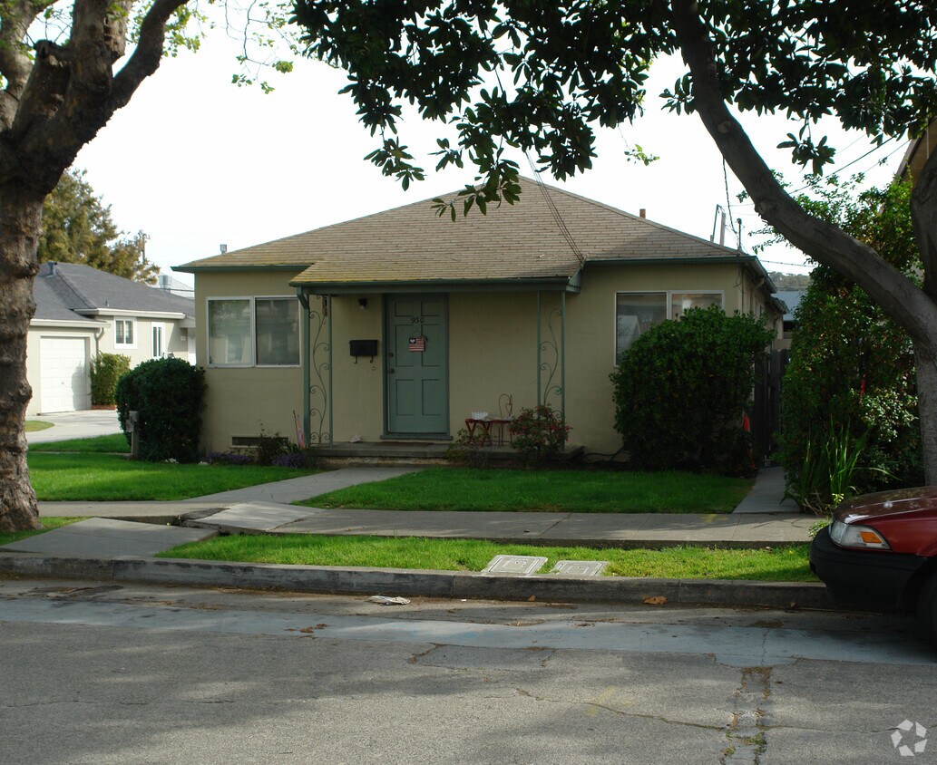 Foto principal - 930-932 N Idaho St
