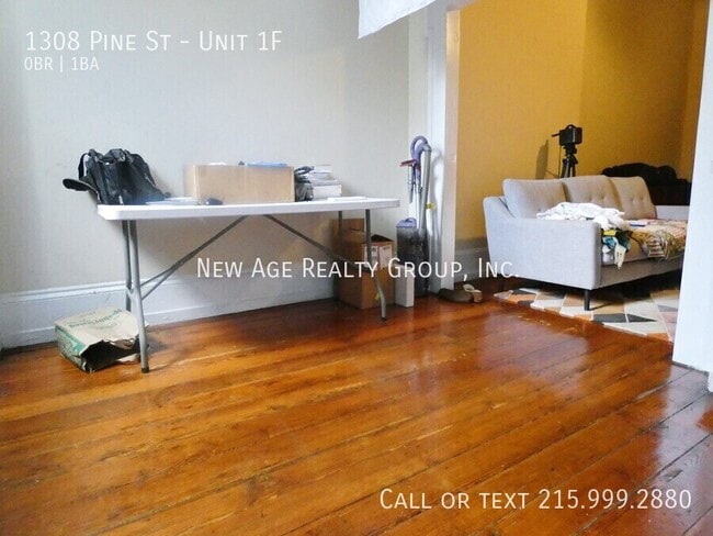 Building Photo - 1308 Pine St