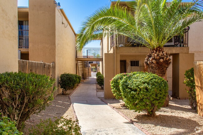 Building Photo - Acacia Gardens