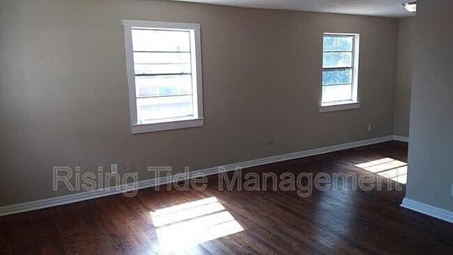 Foto del edificio - 744 46th St N